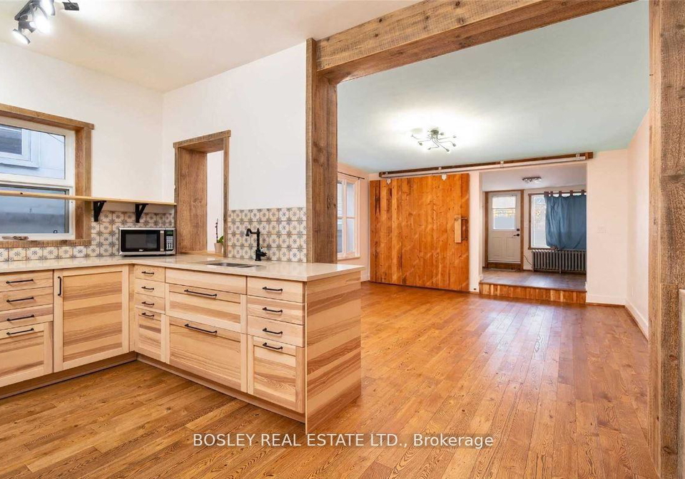 2994-dundas-street-w-toronto-ontario-w13131160