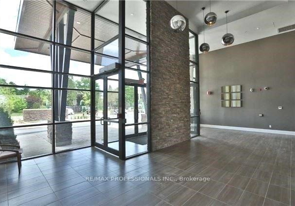 128-garden-drive-oakville-ontario-w13131288