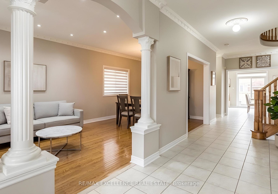 6-runnymede-crescent-brampton-ontario-w13131392