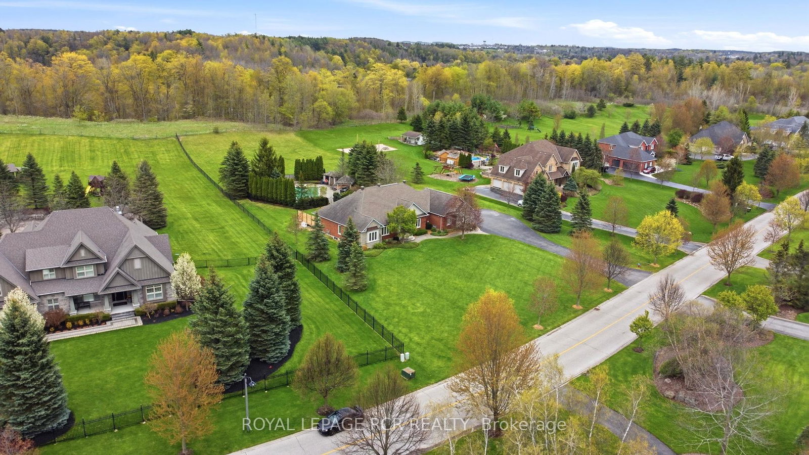 22-bishop-court-halton-hills-ontario-w13131760