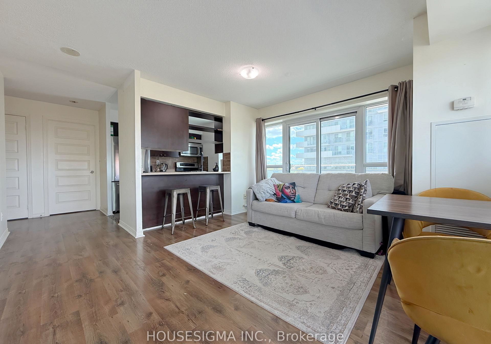 215-queen-street-e-brampton-ontario-w13131794