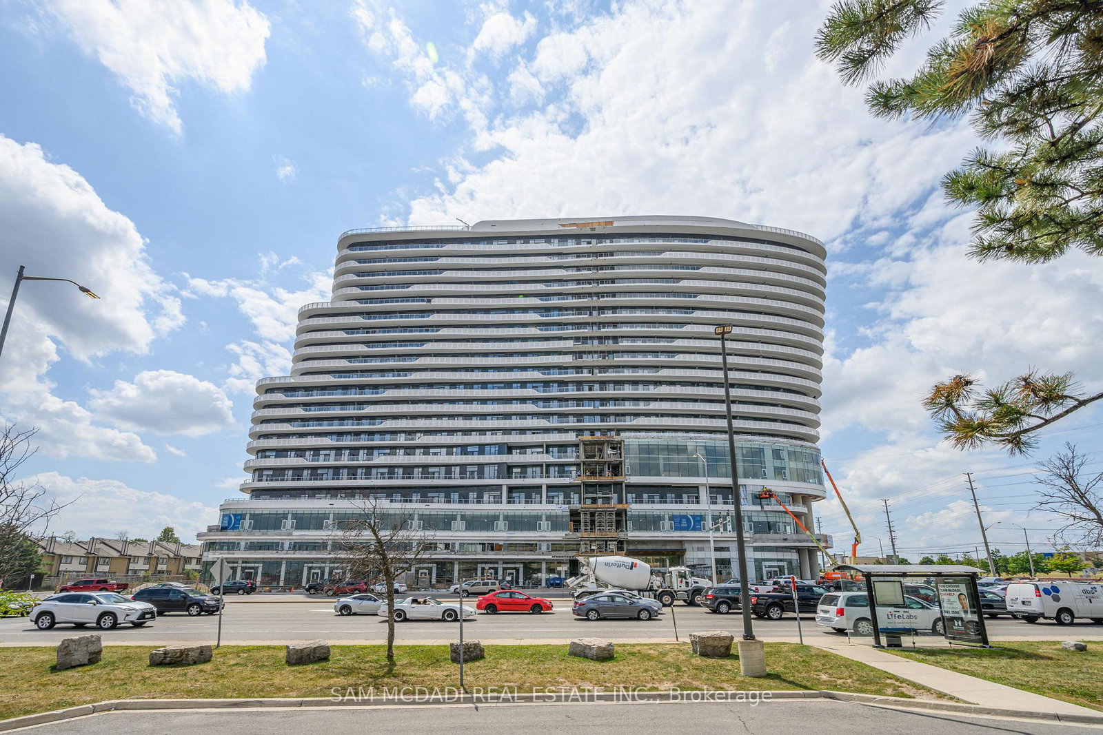 2520-eglinton-avenue-w-mississauga-ontario-w13131862