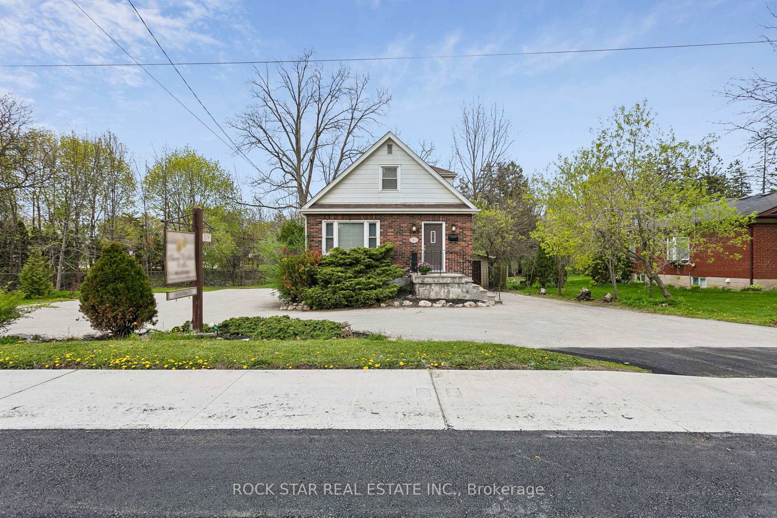 379-ontario-street-s-milton-ontario-w13132052