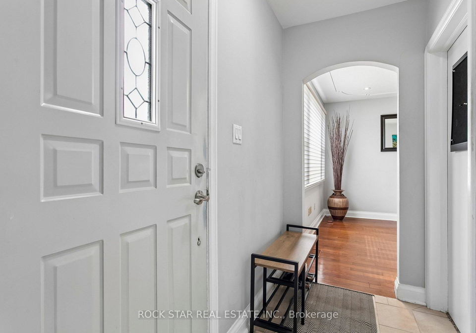 379-ontario-street-s-milton-ontario-w13132052