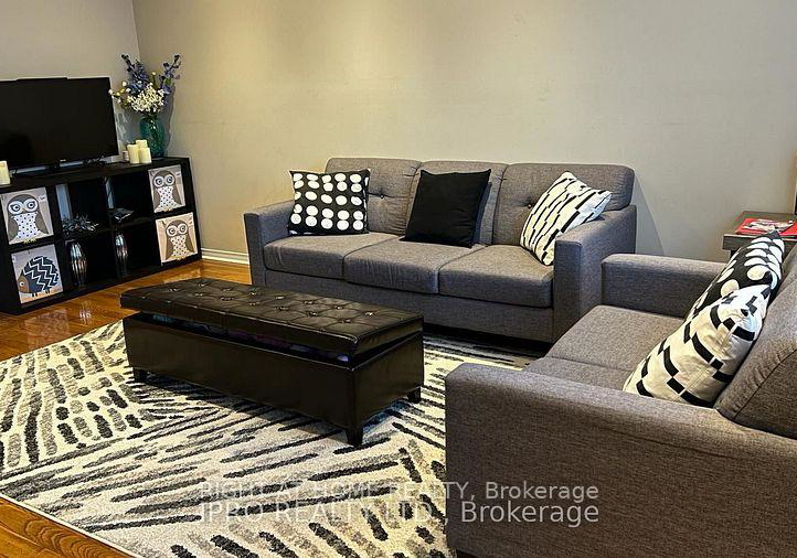 2211-ridge-landing-oakville-ontario-w13132144