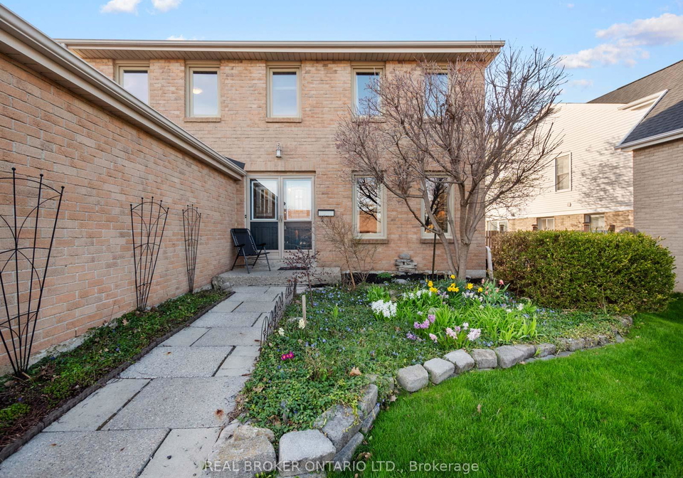 24-mansion-street-brampton-ontario-w13132196