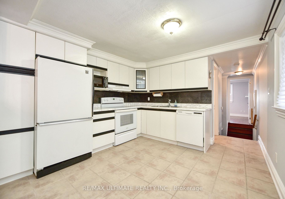132-spears-street-toronto-ontario-w13132236
