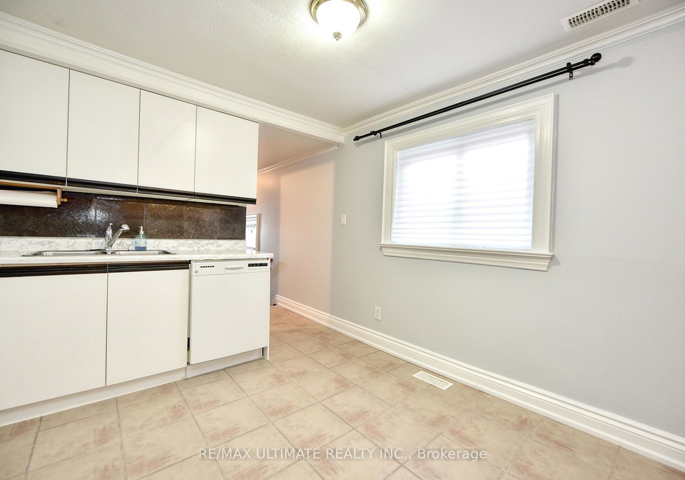 132-spears-street-toronto-ontario-w13132236
