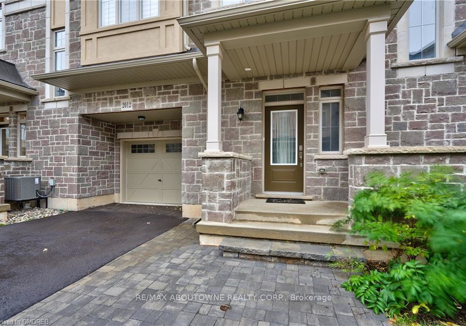 2012-deerview-oakville-ontario-w13132282
