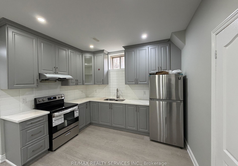 4-lyle-way-brampton-ontario-w13132468