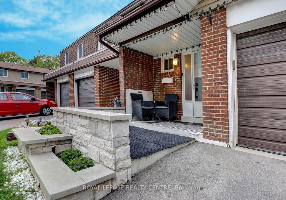 3025-cedarglen-gate-mississauga-ontario-w13132580