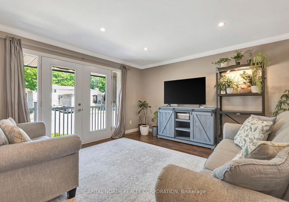2092-marine-drive-oakville-ontario-w13132602