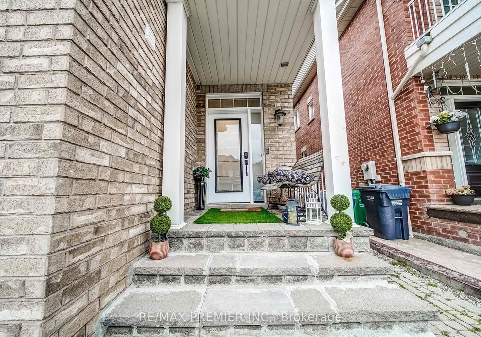 3067-doyle-street-mississauga-ontario-w13132676
