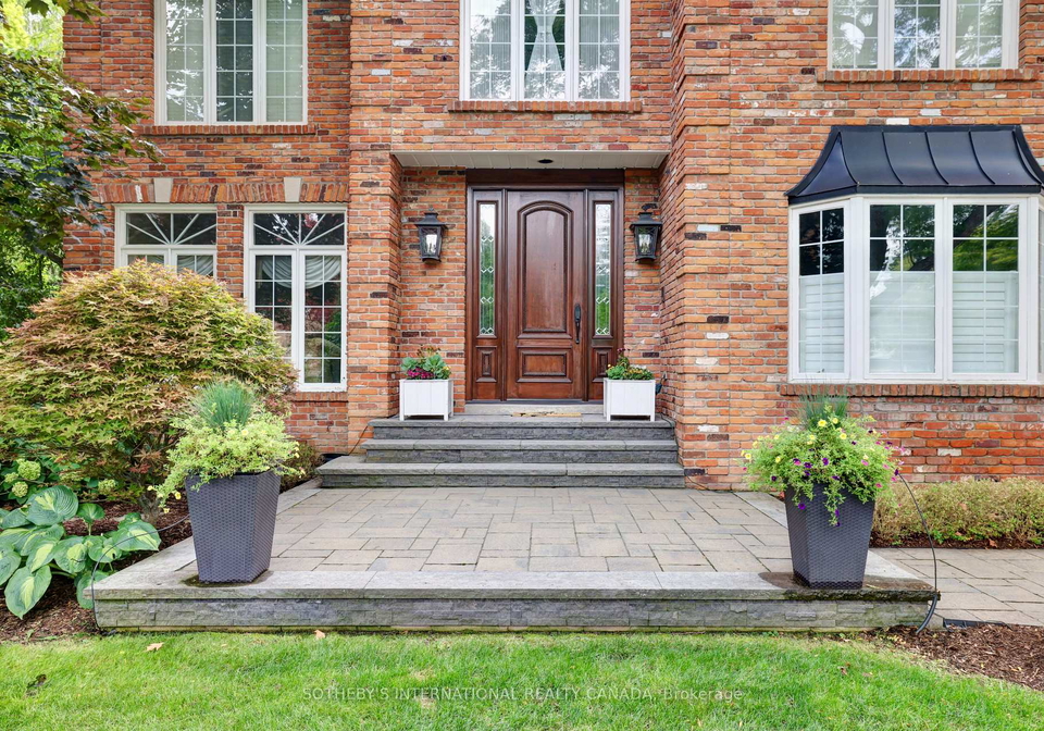 1379-meadow-green-court-mississauga-ontario-w13132846