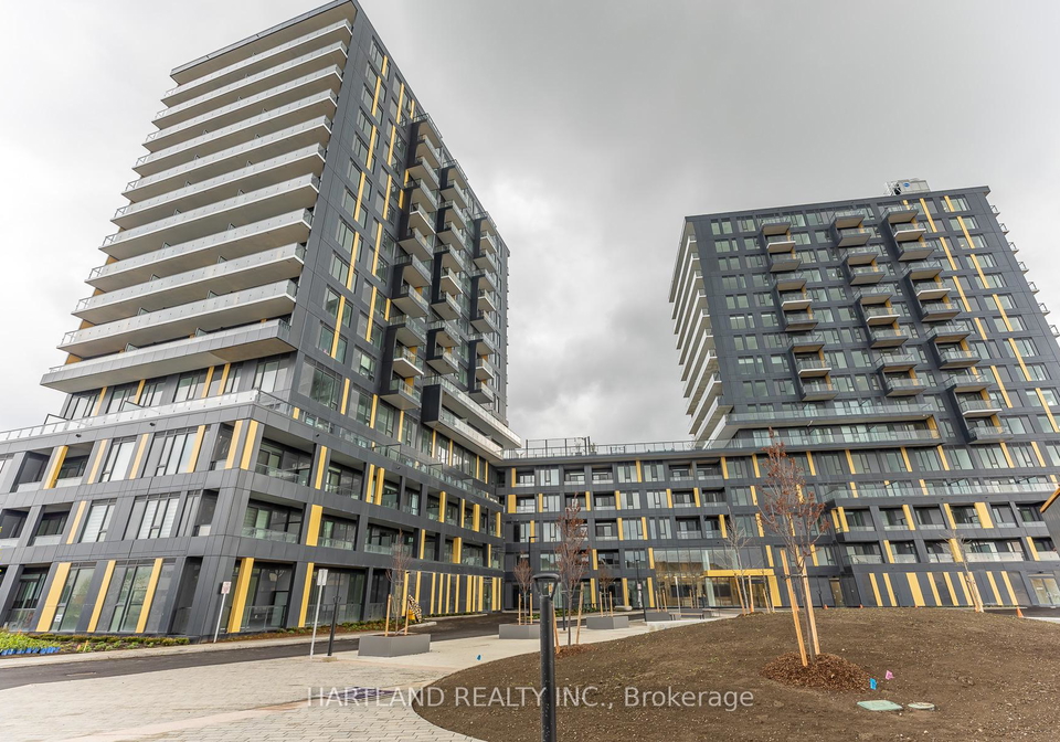 4878-powers-common-burlington-ontario-w13132864