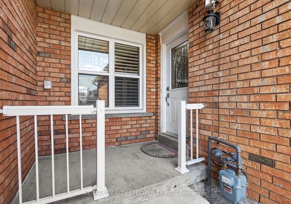 121-tulip-drive-brampton-ontario-w13132900