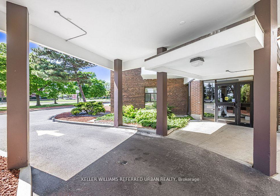 3025-queen-frederica-drive-mississauga-ontario-w13132906