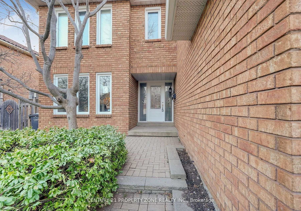 4-garbutt-crescent-brampton-ontario-w13132924