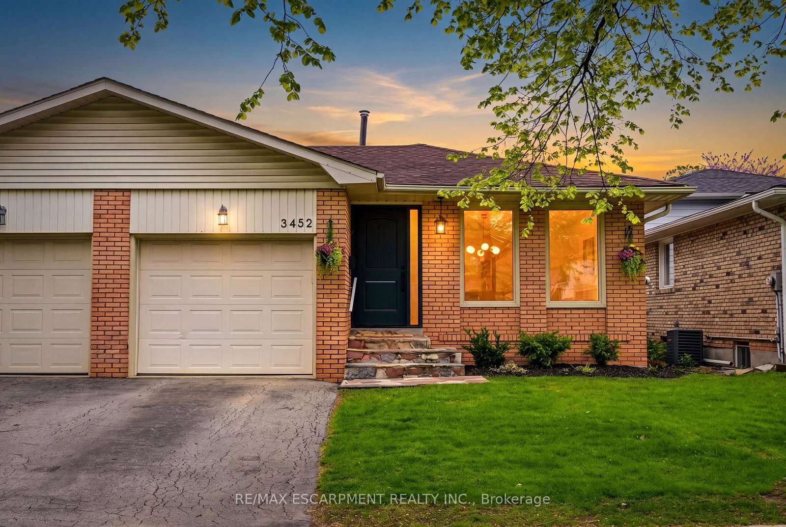 3452-caplan-crescent-burlington-ontario-w13132996