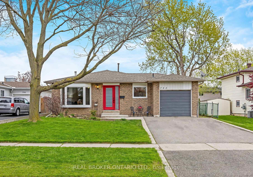 752-mackenzie-drive-milton-ontario-w13133098