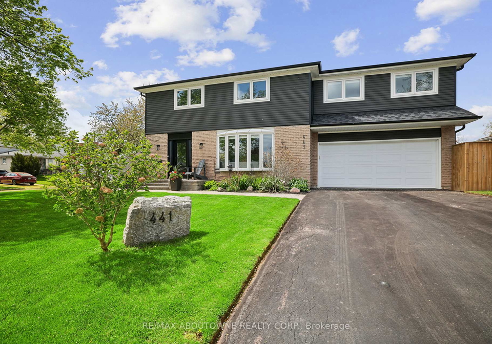 441-withnell-crescent-oakville-ontario-w13133318