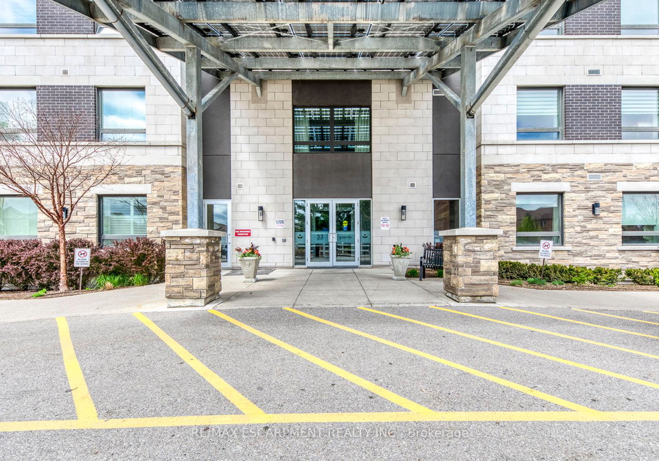 33-whitmer-street-milton-ontario-w13133406
