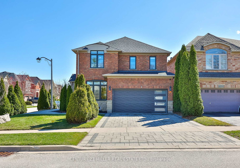 2252-dewsbury-drive-oakville-ontario-w13133410