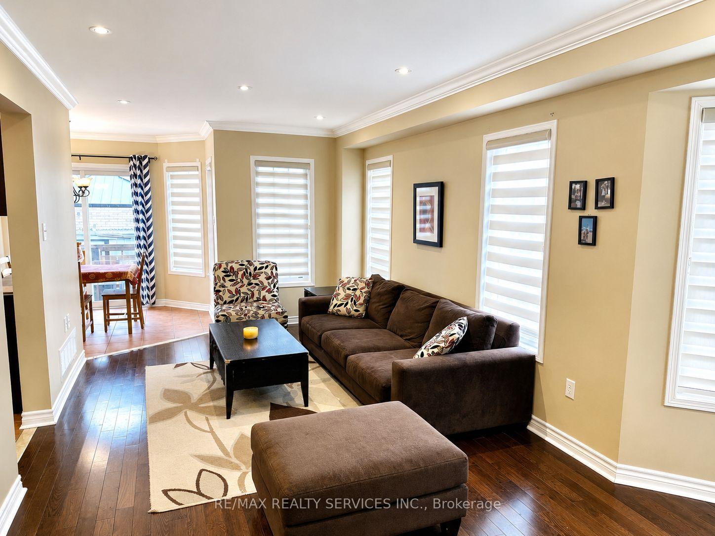 3083-hawktail-crescent-mississauga-ontario-w13133464