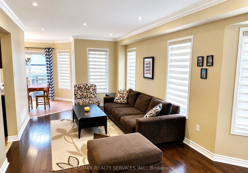 3083-hawktail-crescent-mississauga-ontario-w13133464
