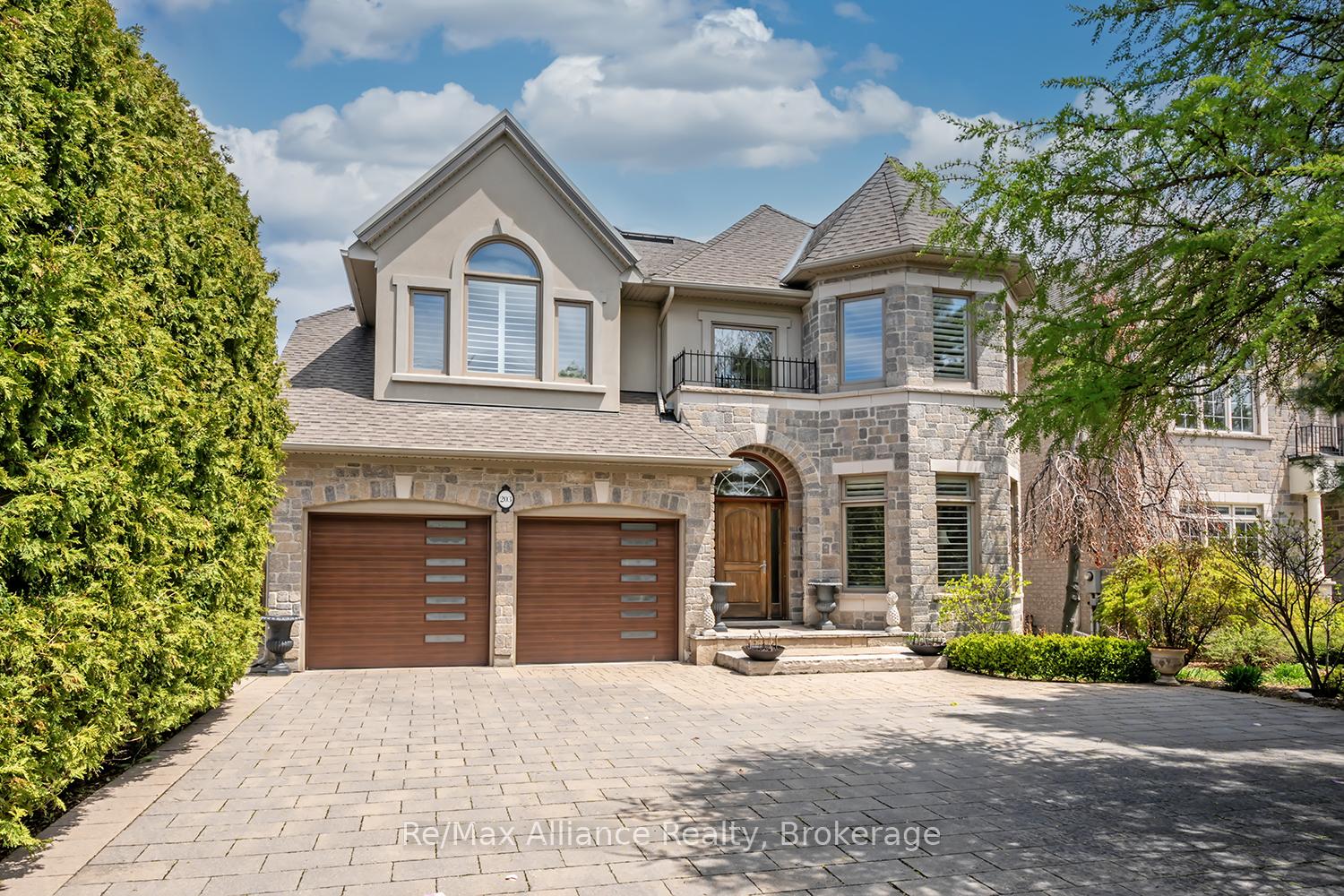 203-burloak-drive-oakville-ontario-w13133516