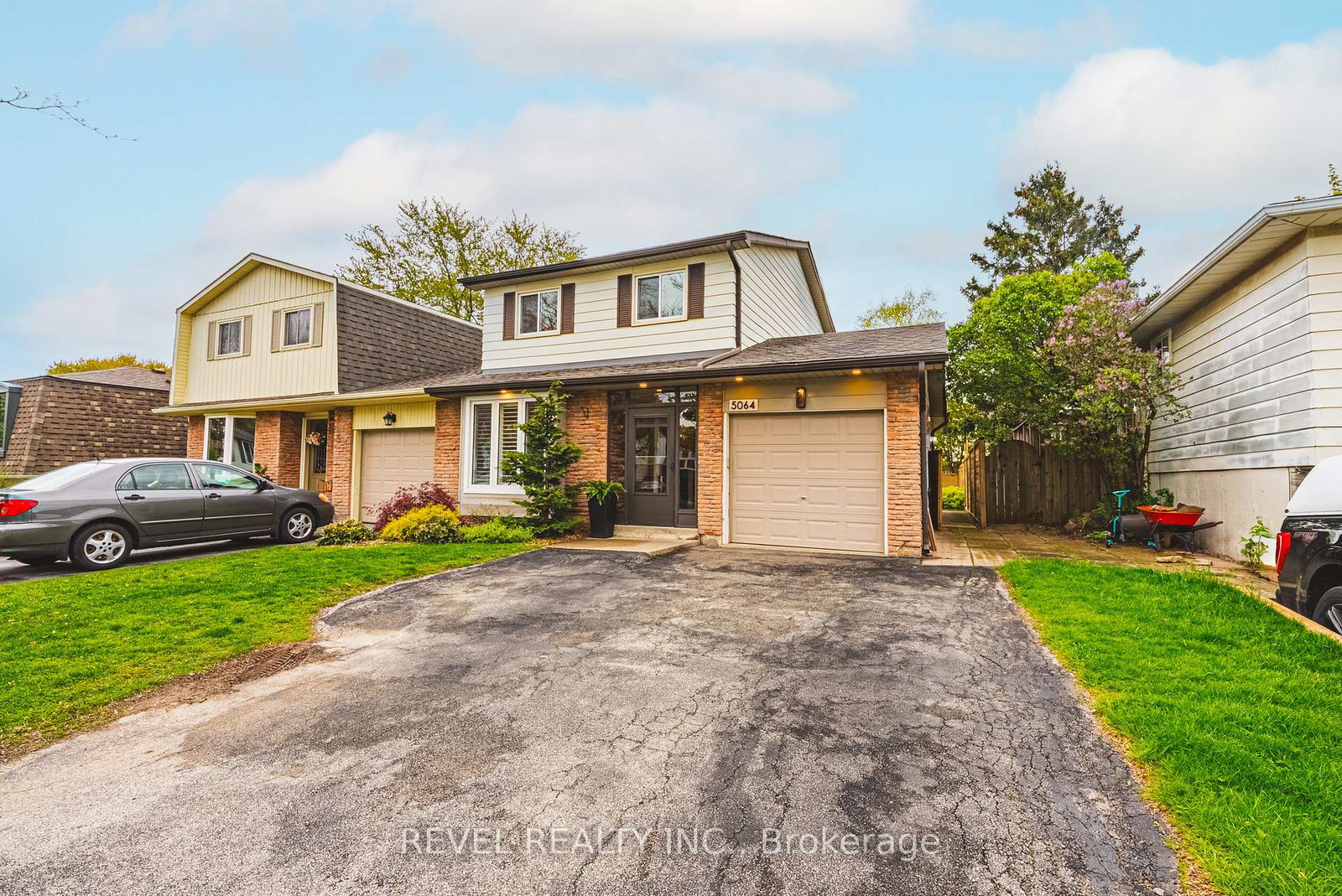 5064-brady-avenue-burlington-ontario-w13133758