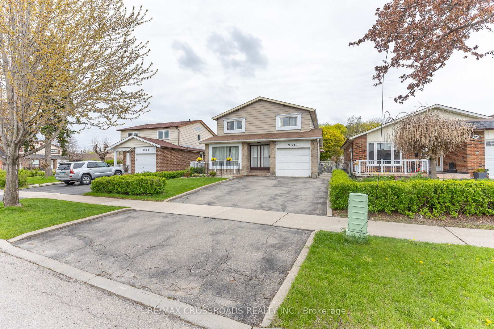 7340-leesburg-street-mississauga-ontario-w13133814