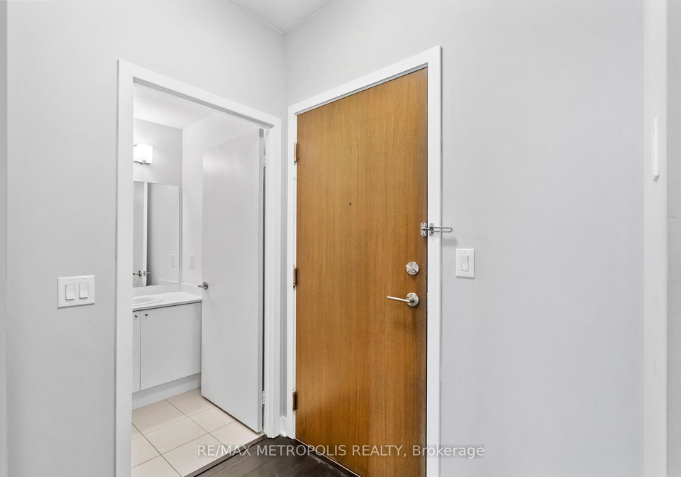 3985-grand-park-drive-mississauga-ontario-w13133816