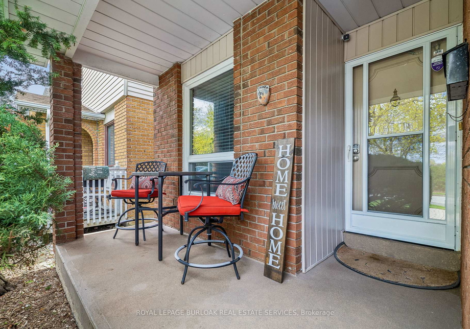 21-lionshead-lookout-brampton-ontario-w13133846
