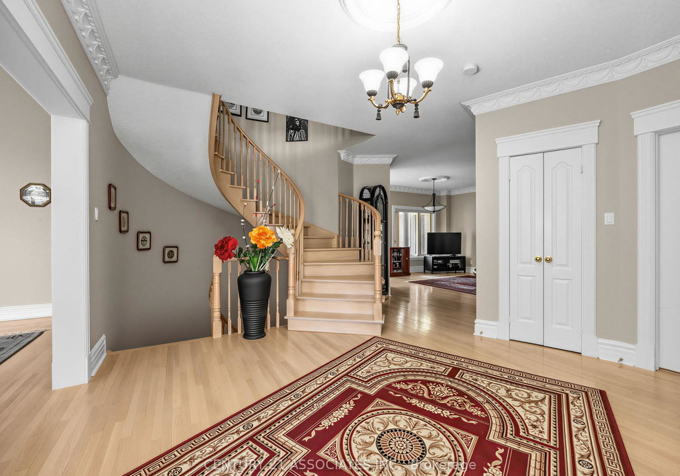 1478-estes-crescent-mississauga-ontario-w13133948