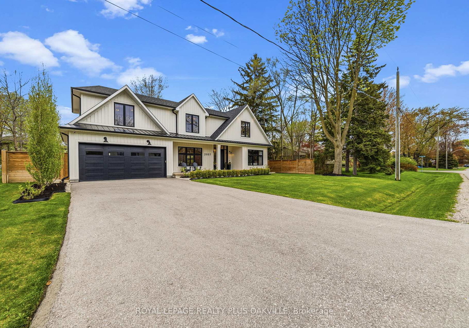 2057-salvator-boulevard-oakville-ontario-w13134048