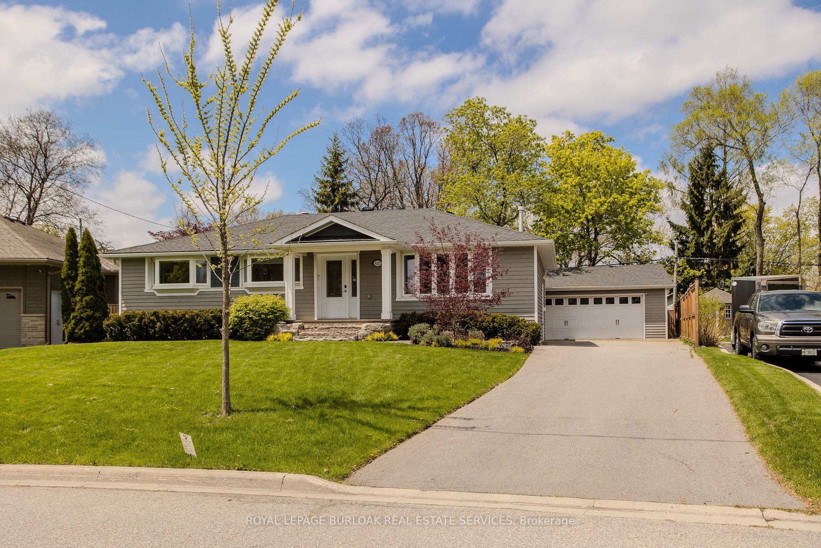 5411-cornwall-crescent-burlington-ontario-w13134148