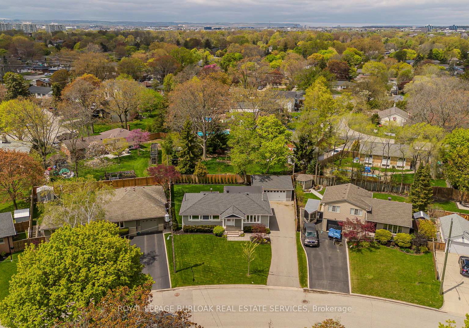 5411-cornwall-crescent-burlington-ontario-w13134148