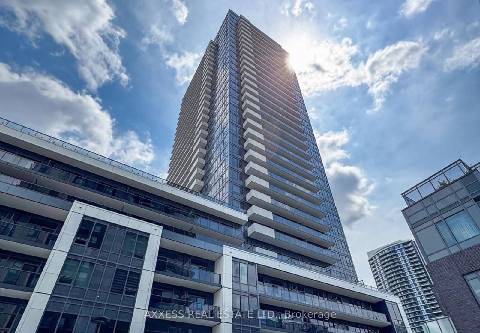 5105-hurontario-street-mississauga-ontario-w13134346