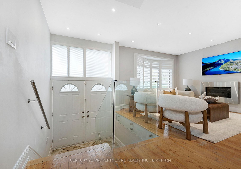 547-pinegrove-road-oakville-ontario-w13134668