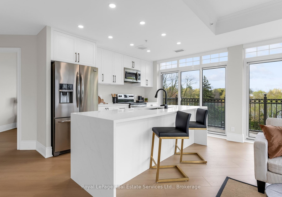 205-w-lakeshore-road-w-oakville-ontario-w13134802