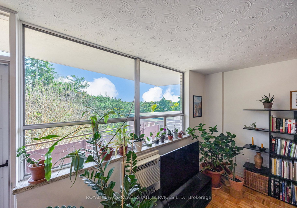 100-coe-hill-drive-toronto-ontario-w13134934