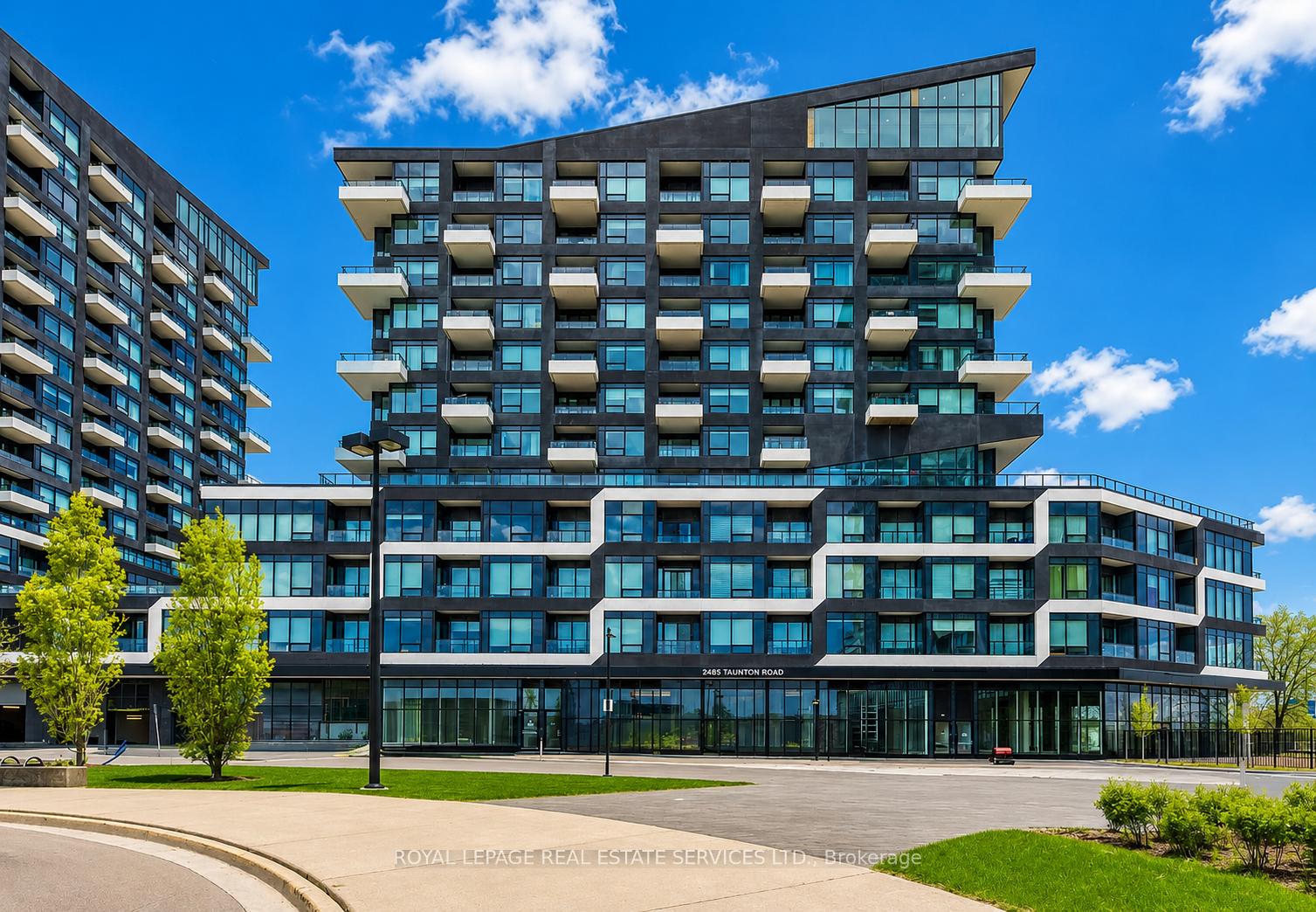 2485-taunton-road-oakville-ontario-w13135040