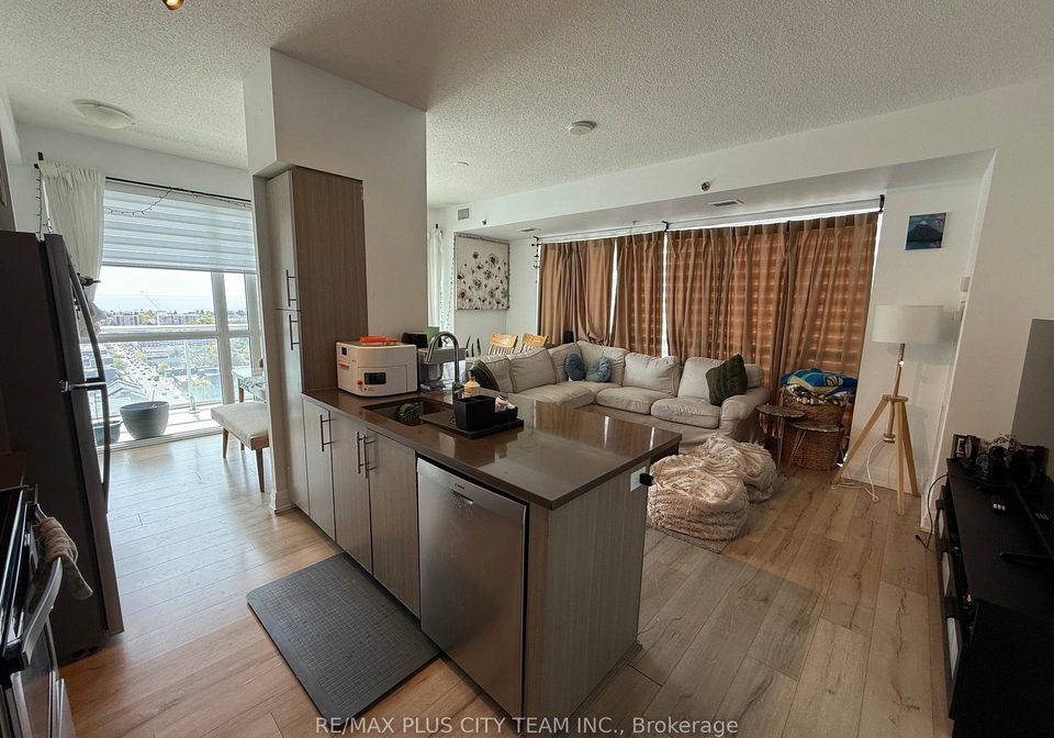 65-speers-road-oakville-ontario-w13135114