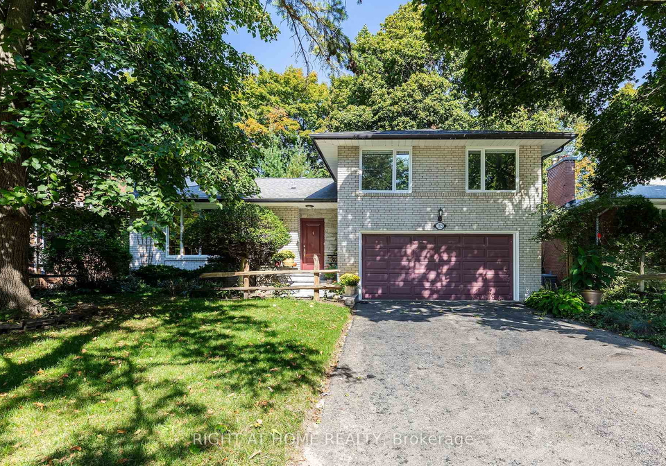 3325-enniskillen-circle-mississauga-ontario-w13135124