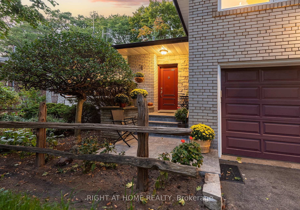3325-enniskillen-circle-mississauga-ontario-w13135124