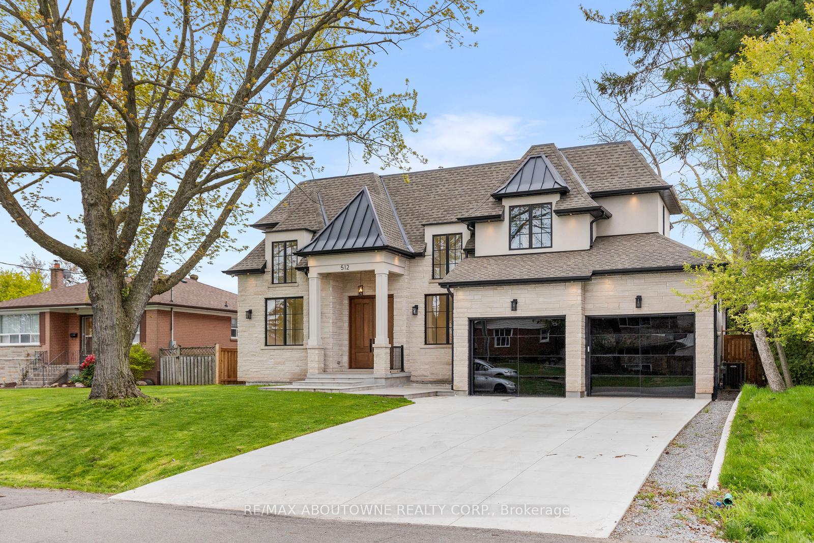 512-weynway-court-oakville-ontario-w13135186
