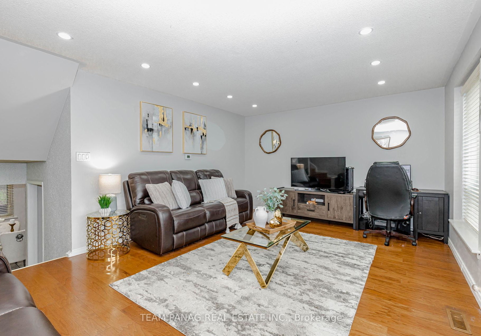 9-kendleton-drive-etobicoke-ontario-w13135228
