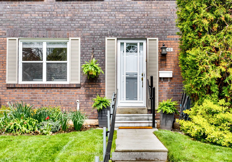 2825-gananoque-drive-mississauga-ontario-w13135348