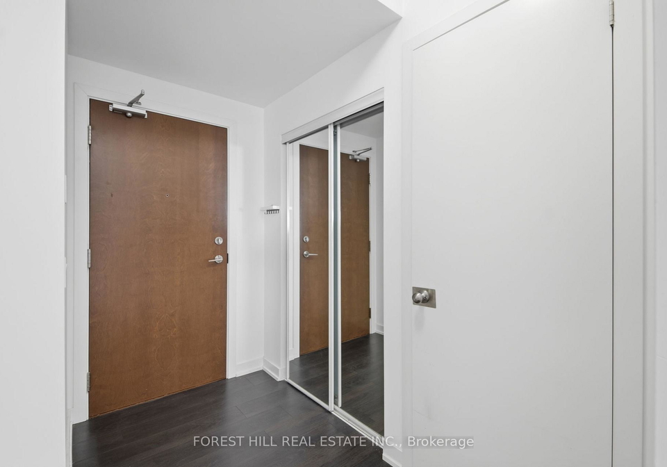 2212-lake-shore-boulevard-w-etobicoke-ontario-w13135372